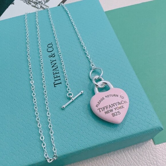 Tiffany & Co. Return to Tiffany Pink Enamel Heart Lock Toggle Necklace 925 Sterl - Picture 4 of 6